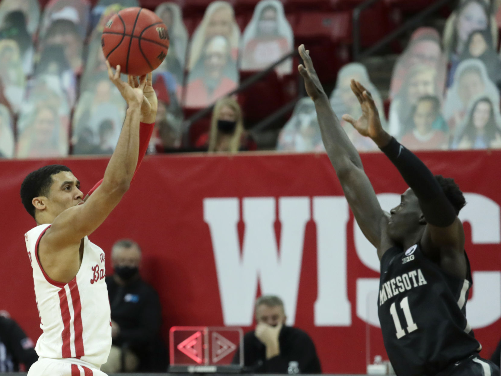 UW 71, Minnesota 59